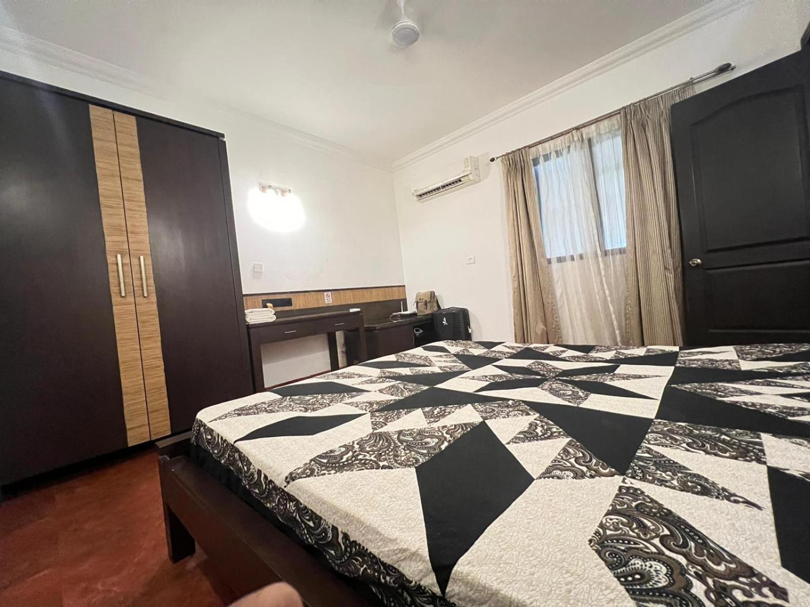Riviera Hermitage Apartment Arpora